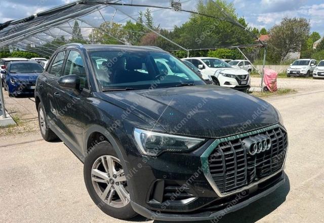 AUDI - Q3 - 35 TDI S tronic Business