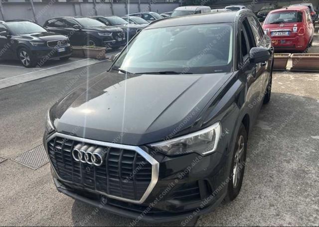 AUDI - Q3 - 35 TDI S tronic Business
