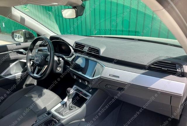 AUDI - Q3 - 35 TDI S tronic Business