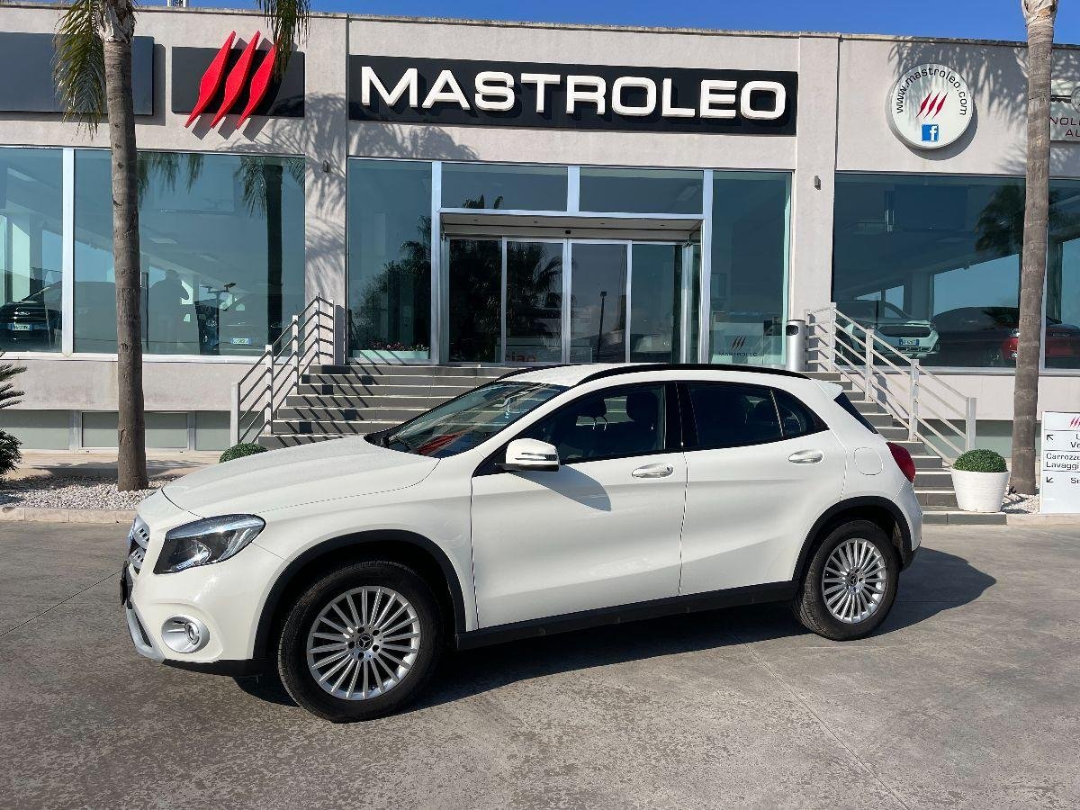 MERCEDES - Classe GLA - GLA 180 d Executive(SEDE DI MAGLIE)