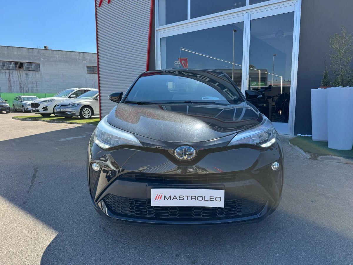 TOYOTA - C-HR 1.8 Hybrid E-CVT Business