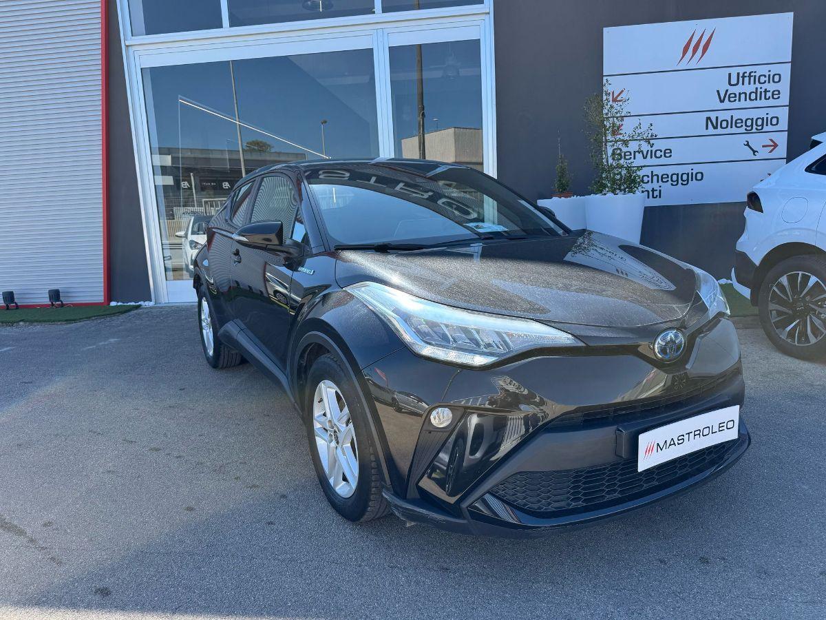 TOYOTA - C-HR 1.8 Hybrid E-CVT Business