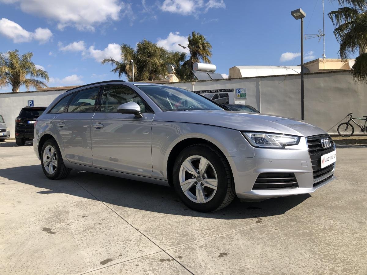 AUDI - A4 Avant Avant 2.0 tdi Business 122cv my16