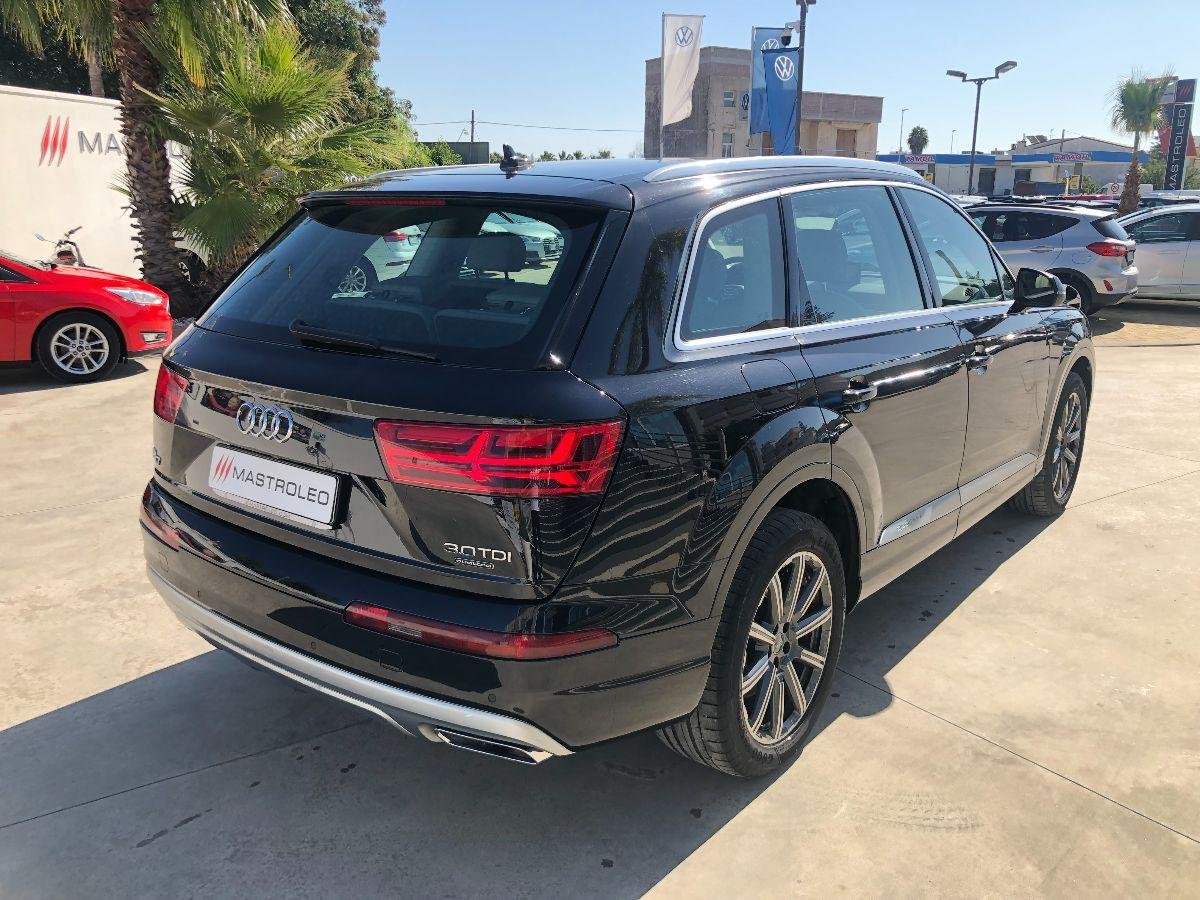 AUDI - Q7 - 3.0 TDI quattro tiptronic Business Plus 7 Posti