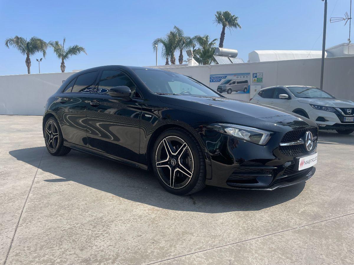 MERCEDES - Classe A - A 180 d Automatic Premium