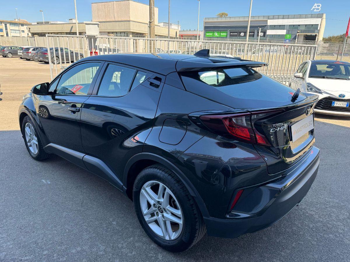 TOYOTA - C-HR 1.8 Hybrid E-CVT Business