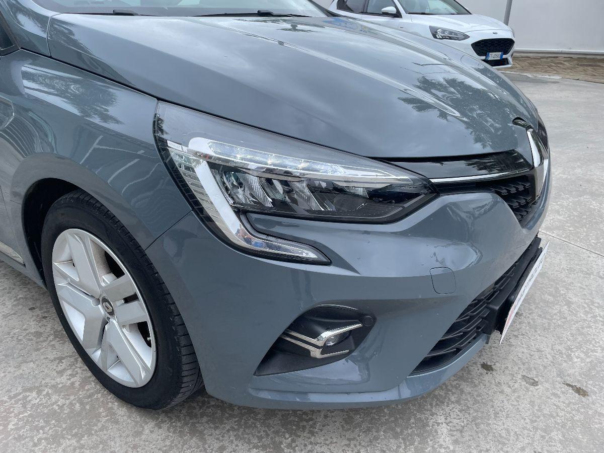 RENAULT - Clio - Hybrid E-Tech 140CV 5p. Init. Paris