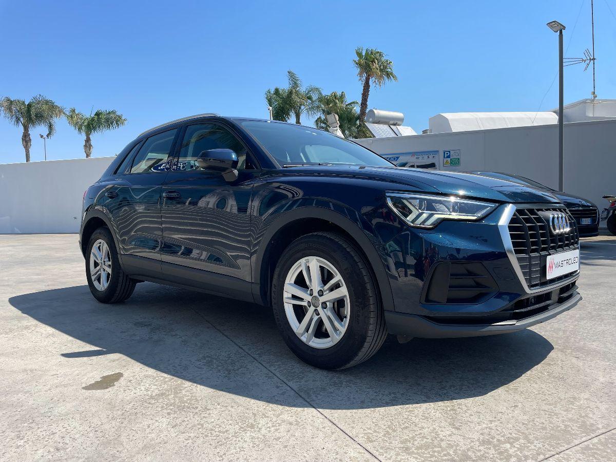 AUDI - Q3 - 40 TDI quattro S tronic Business
