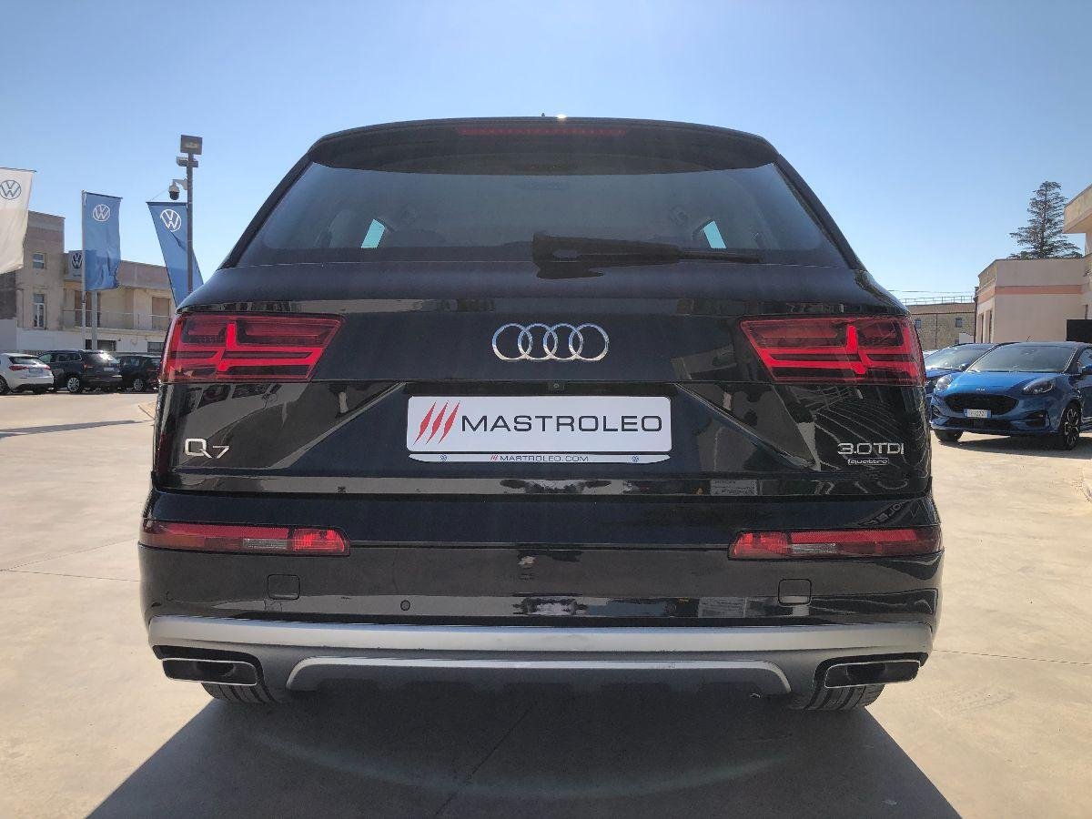 AUDI - Q7 - 3.0 TDI quattro tiptronic Business Plus 7 Posti