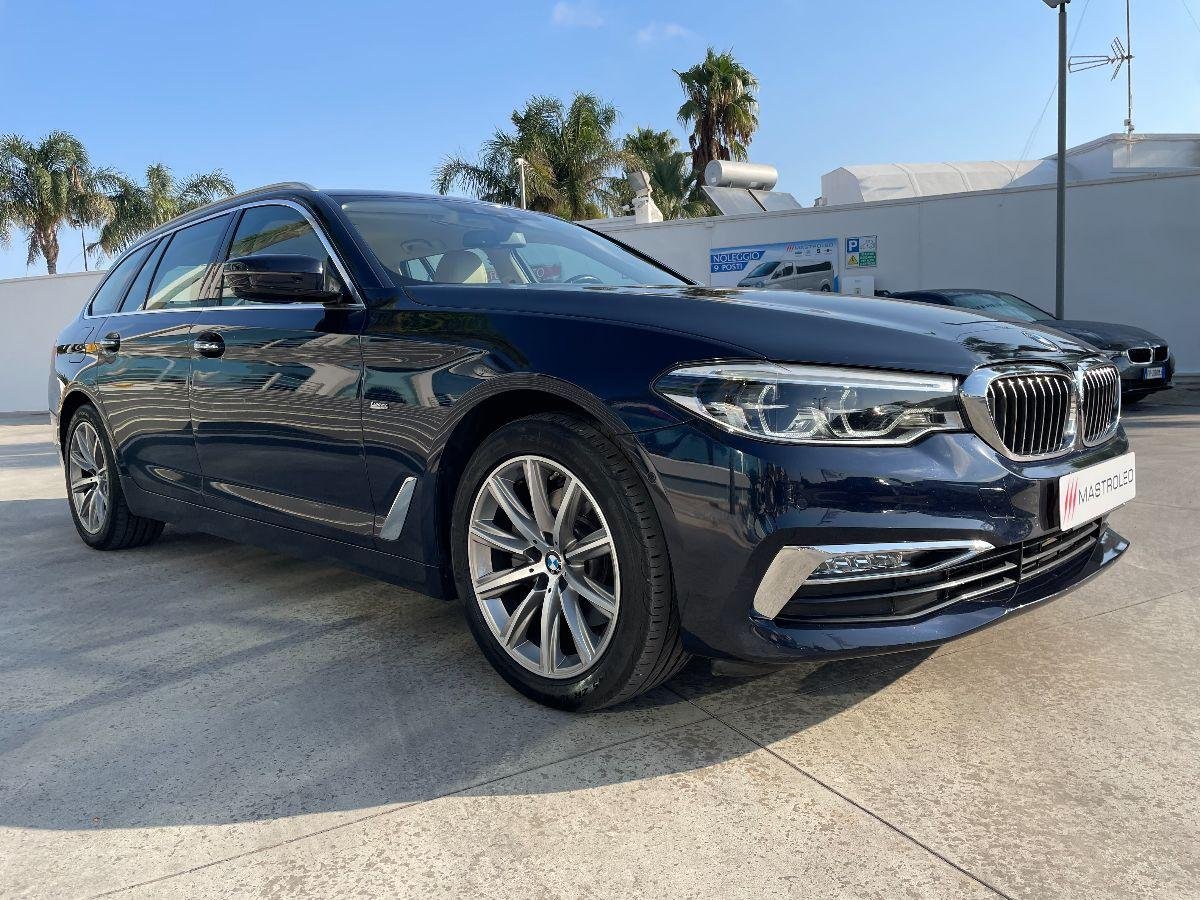 BMW - Serie 5 Touring - 520d xDrive Luxury