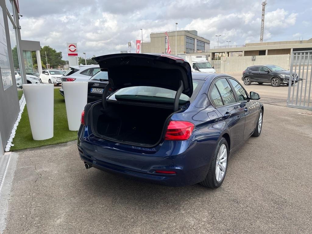 BMW - Serie 3 - 316d Business Advantage aut.