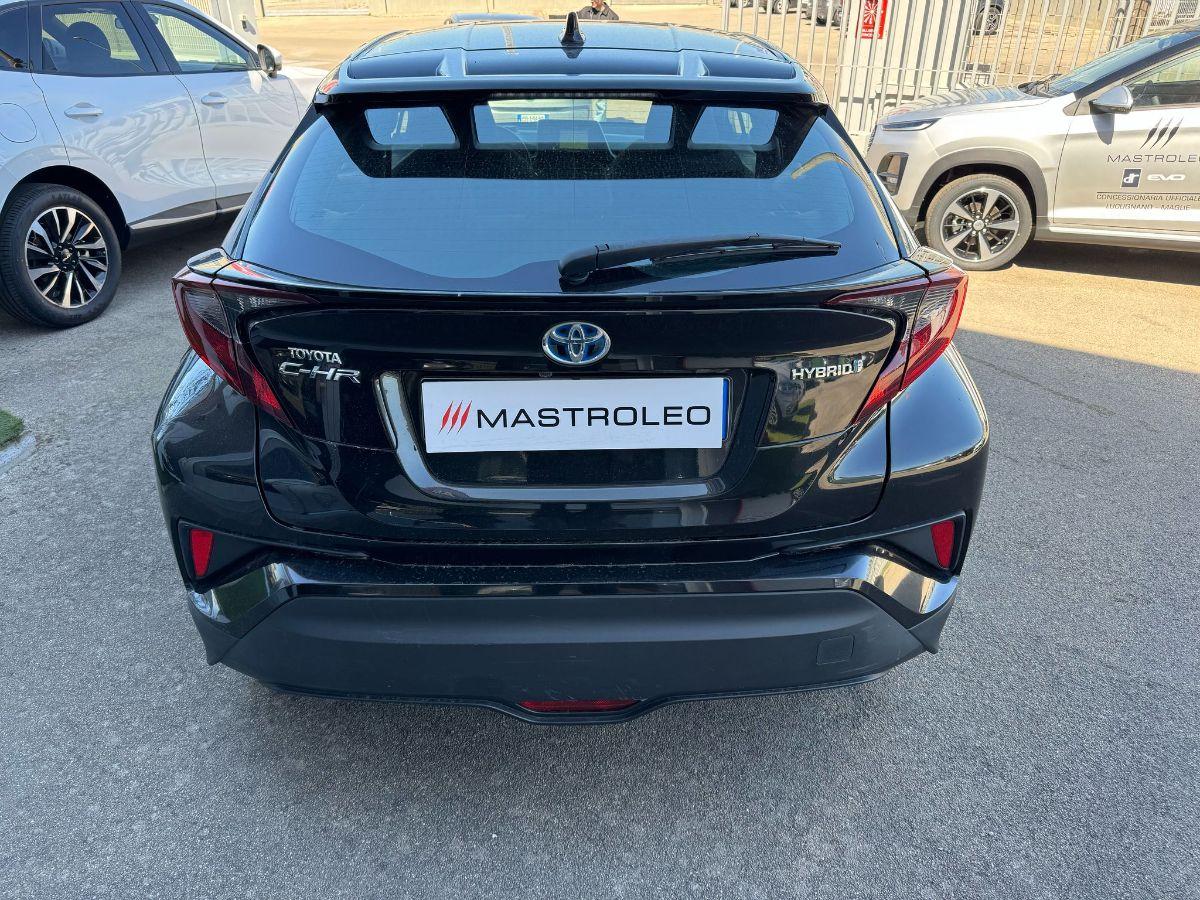 TOYOTA - C-HR 1.8 Hybrid E-CVT Business