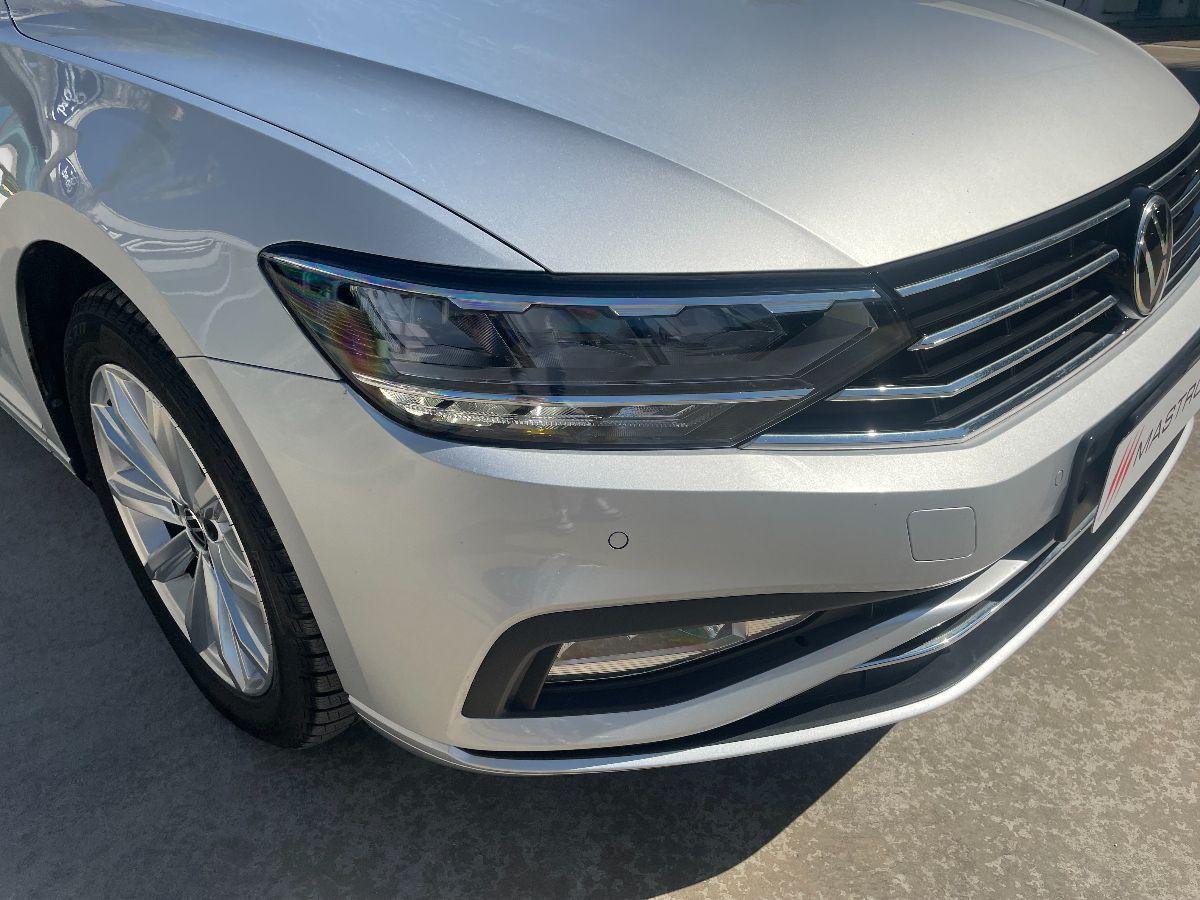 VOLKSWAGEN - Passat Variant 2.0 TDI SCR EVO DSG Business BMT