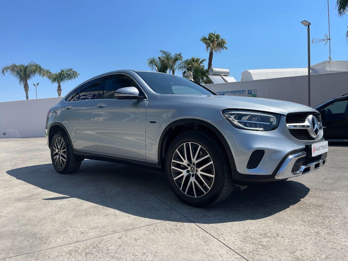 MERCEDES - GLC - 300 de 4Matic EQ-Power Business