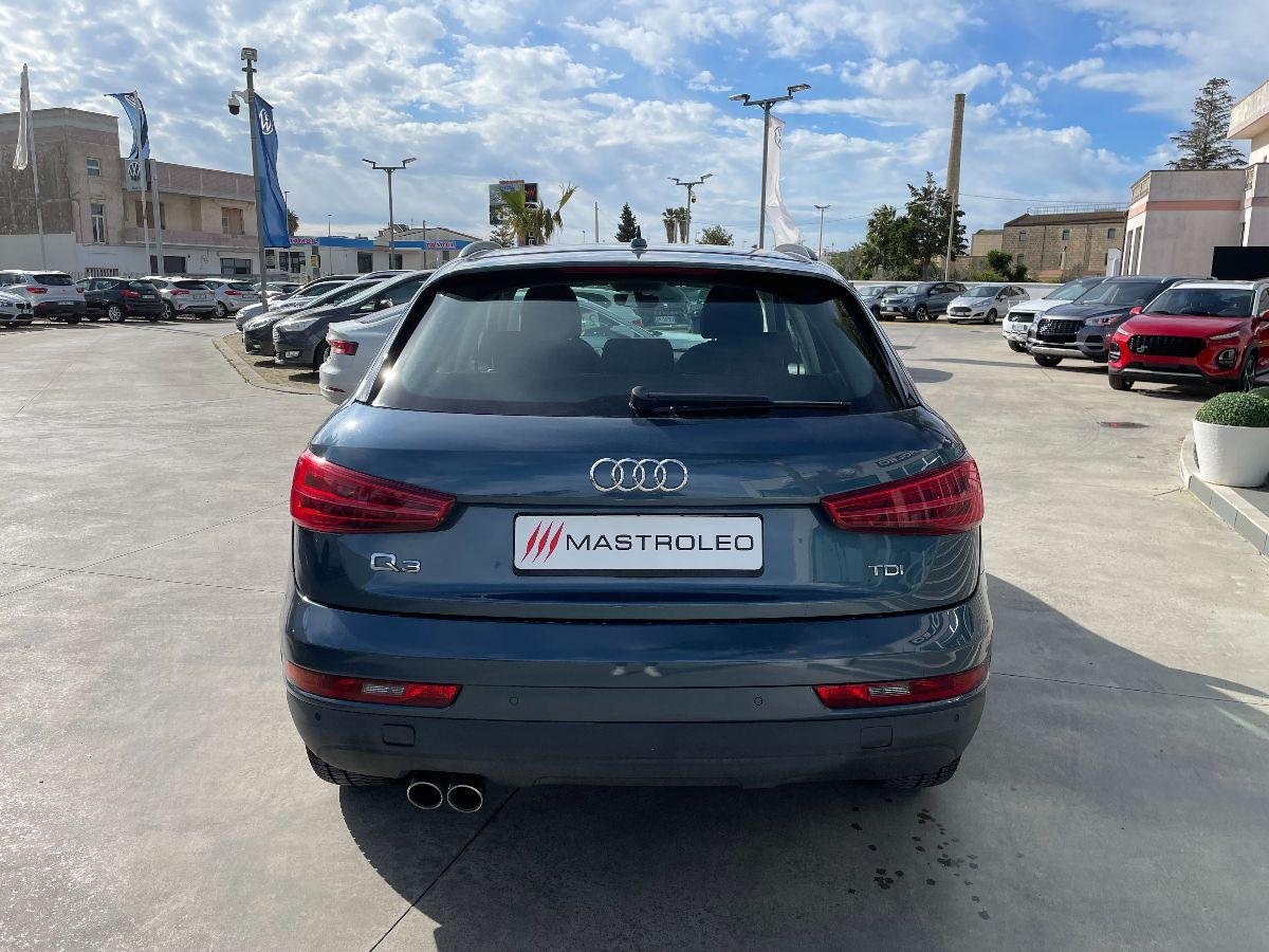 AUDI - Q3 - 2.0 TDI 120CV Business