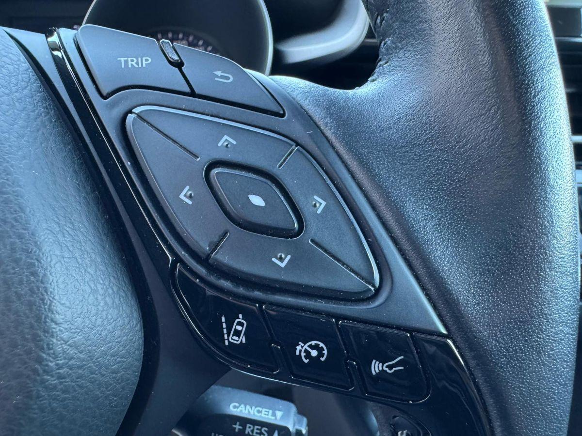TOYOTA - C-HR 1.8 Hybrid E-CVT Business