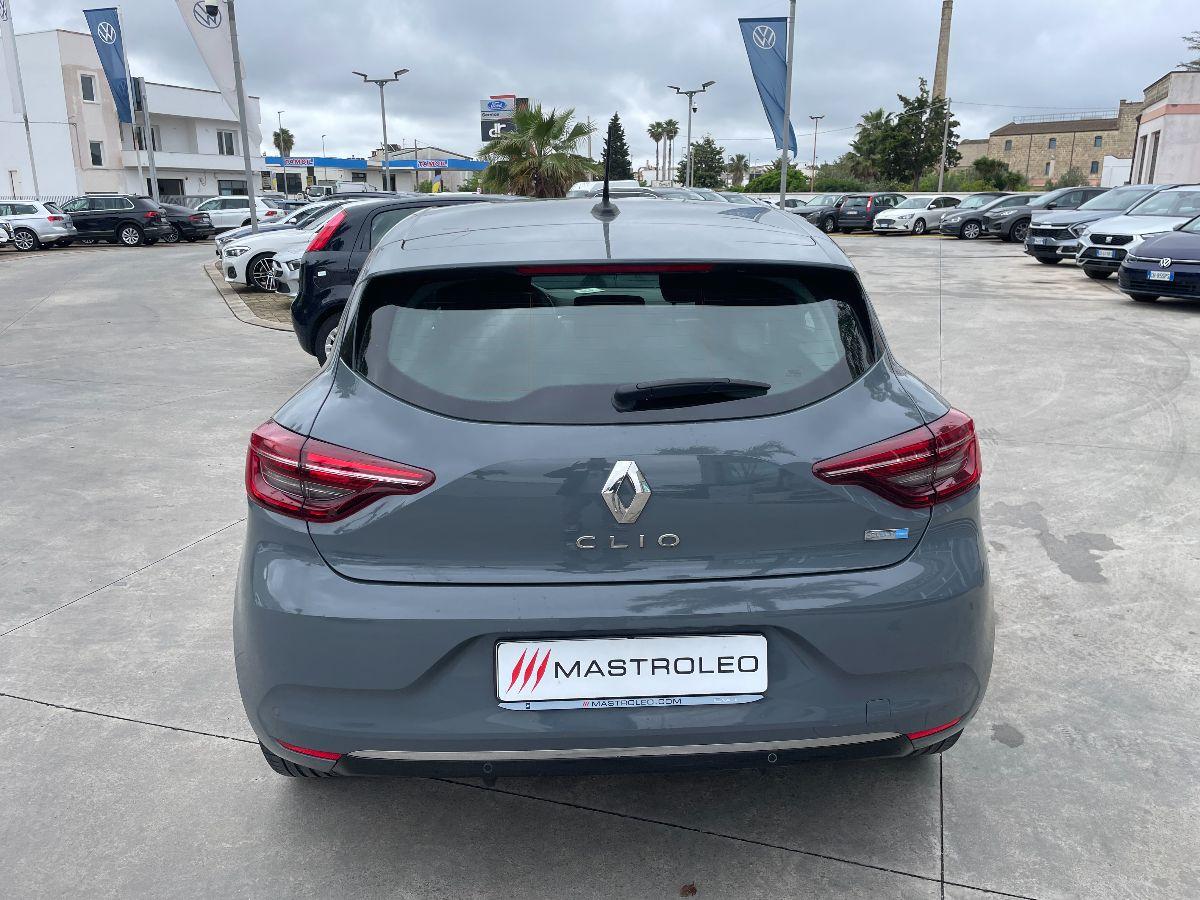 RENAULT - Clio - Hybrid E-Tech 140CV 5p. Init. Paris