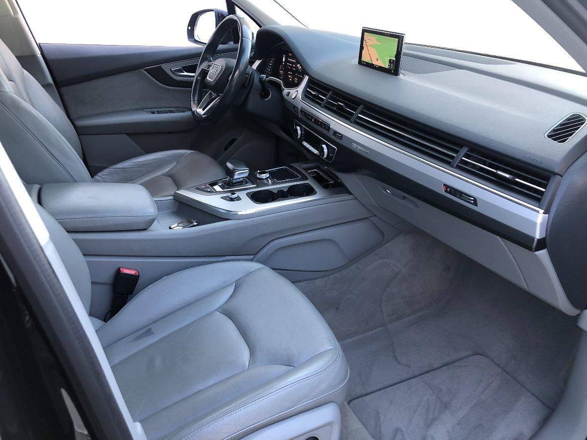 AUDI - Q7 - 3.0 TDI quattro tiptronic Business Plus 7 Posti