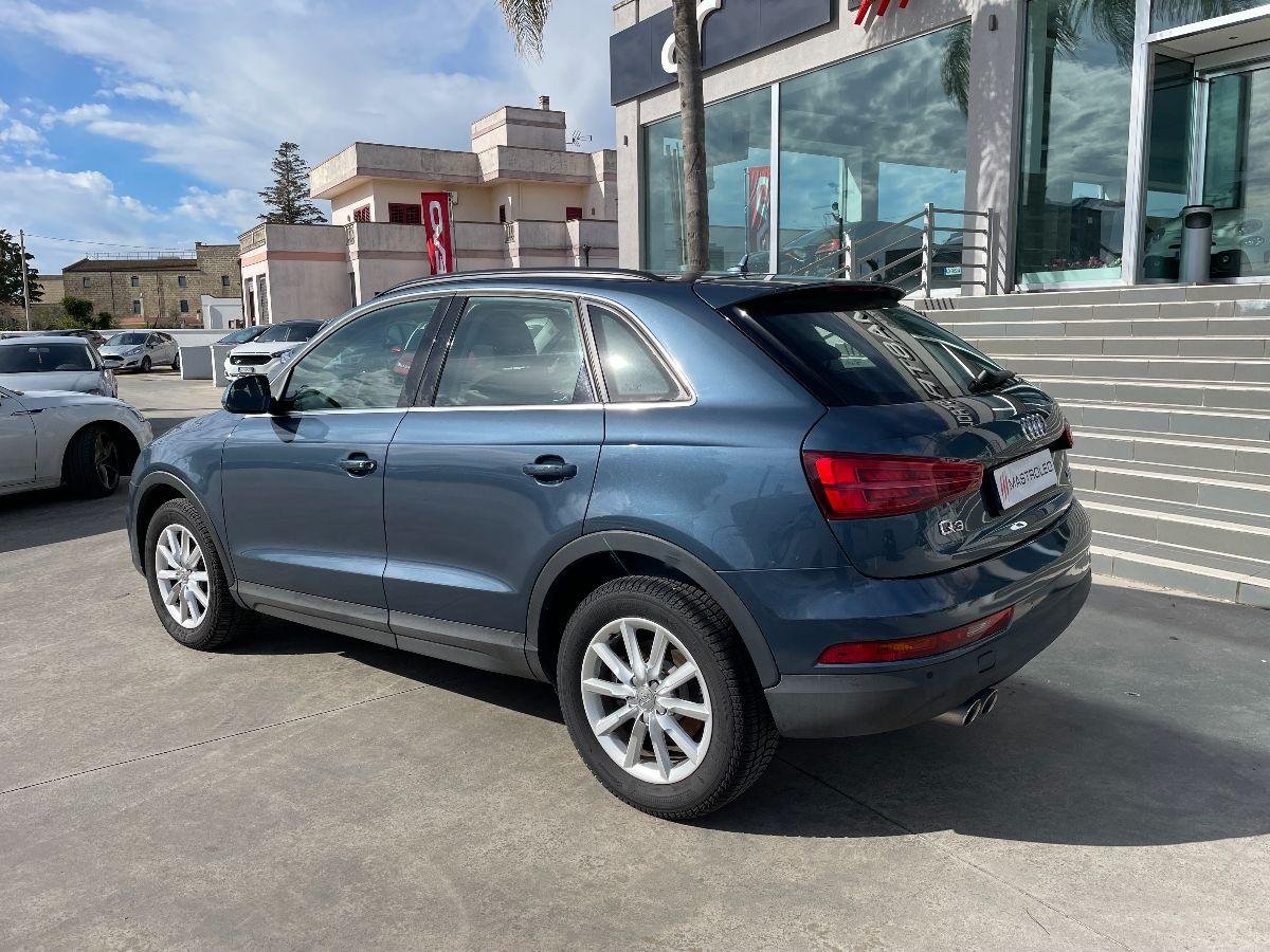 AUDI - Q3 - 2.0 TDI 120CV Business
