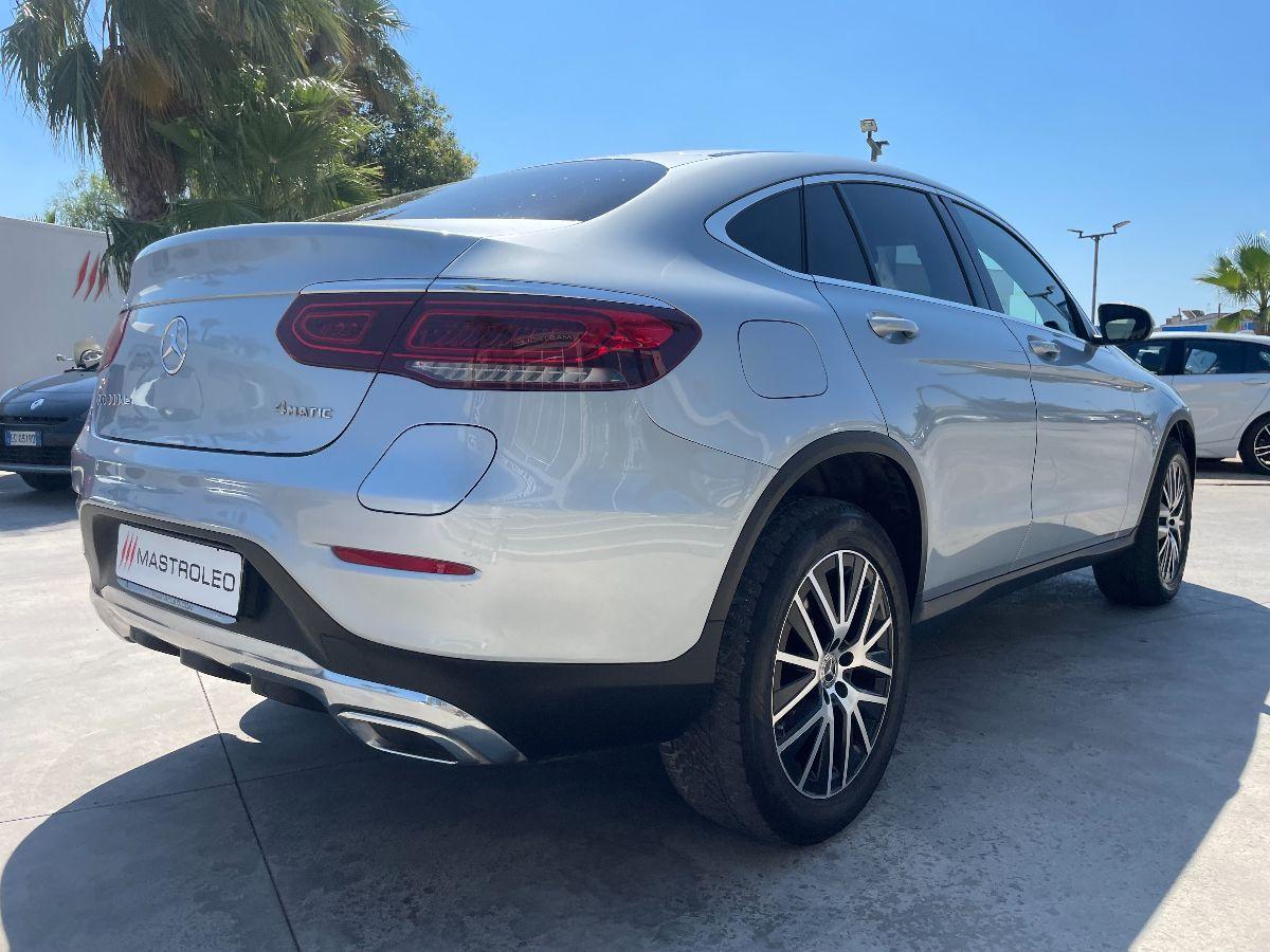 MERCEDES - GLC - 300 de 4Matic EQ-Power Business