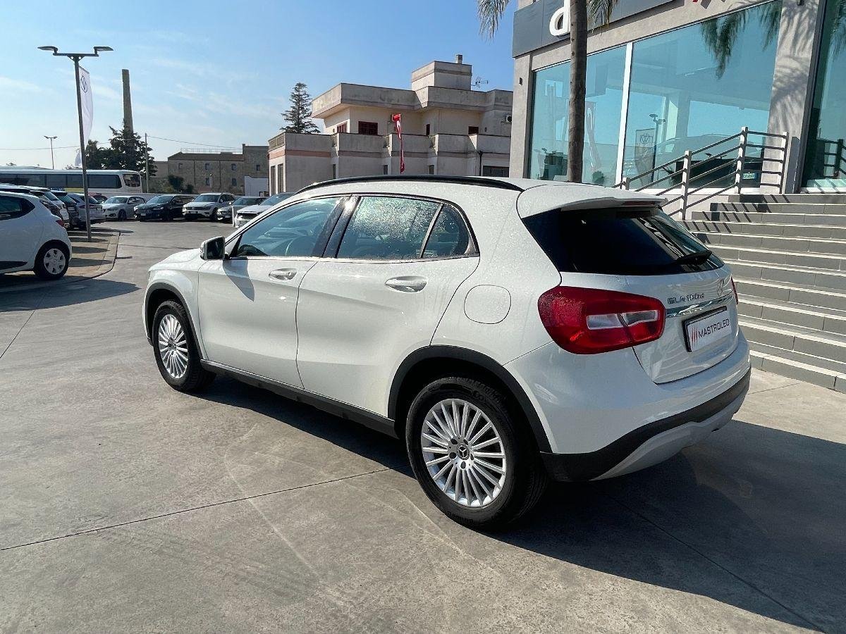MERCEDES - Classe GLA - GLA 180 d Executive(SEDE DI MAGLIE)