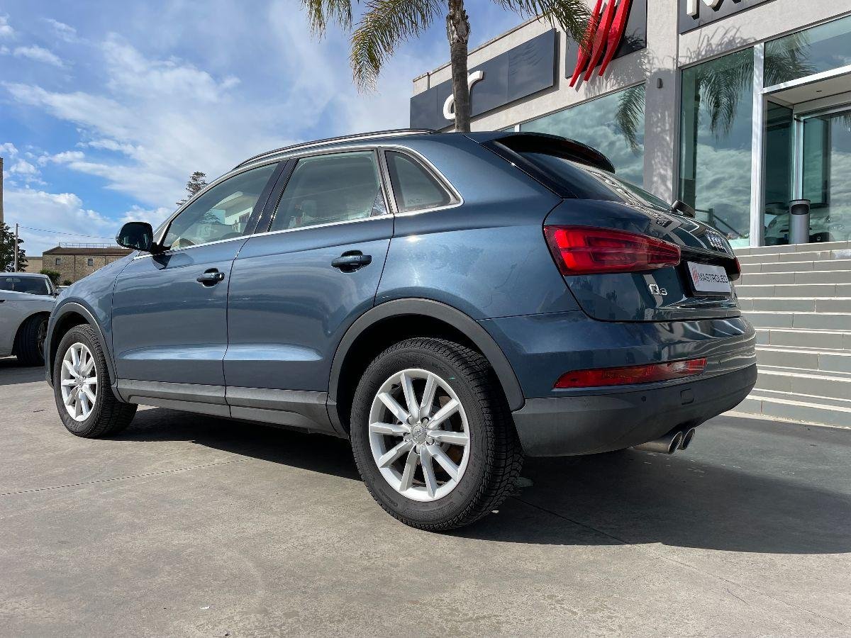 AUDI - Q3 - 2.0 TDI 120CV Business