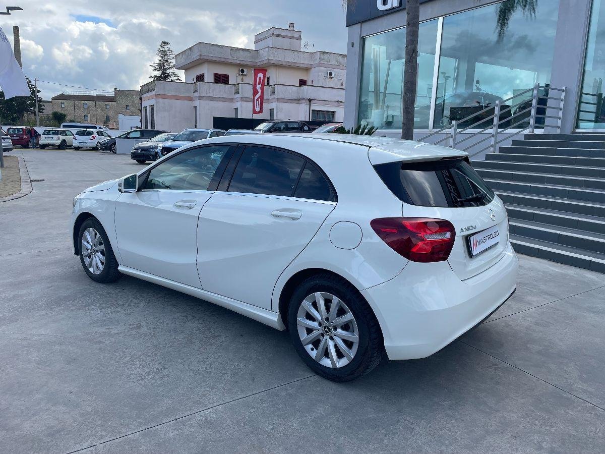 MERCEDES - Classe A - A 180 d Business
