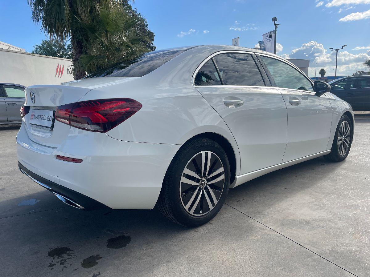 MERCEDES - Classe A Sedane 180 d Sport