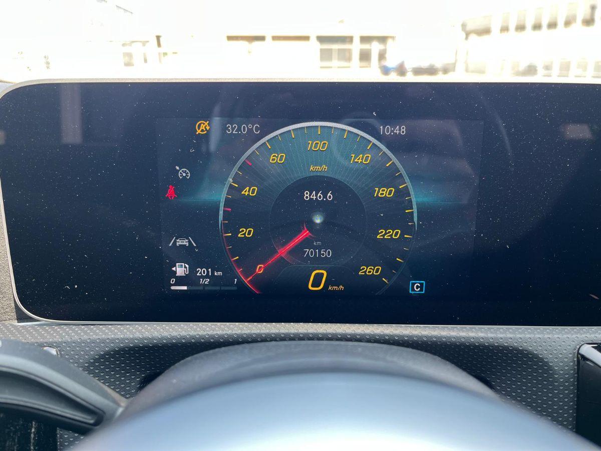 MERCEDES - Classe A - A 180 d Premium