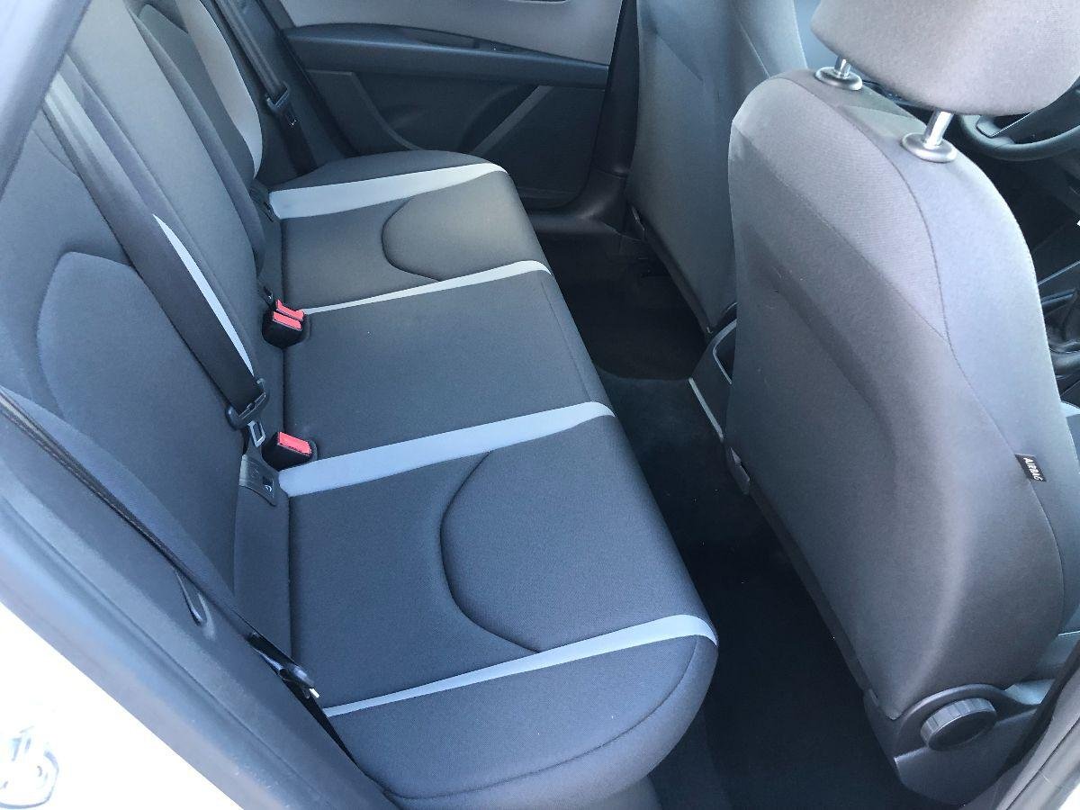 SEAT - Leon - 1.6 TDI 90 CV ST Reference