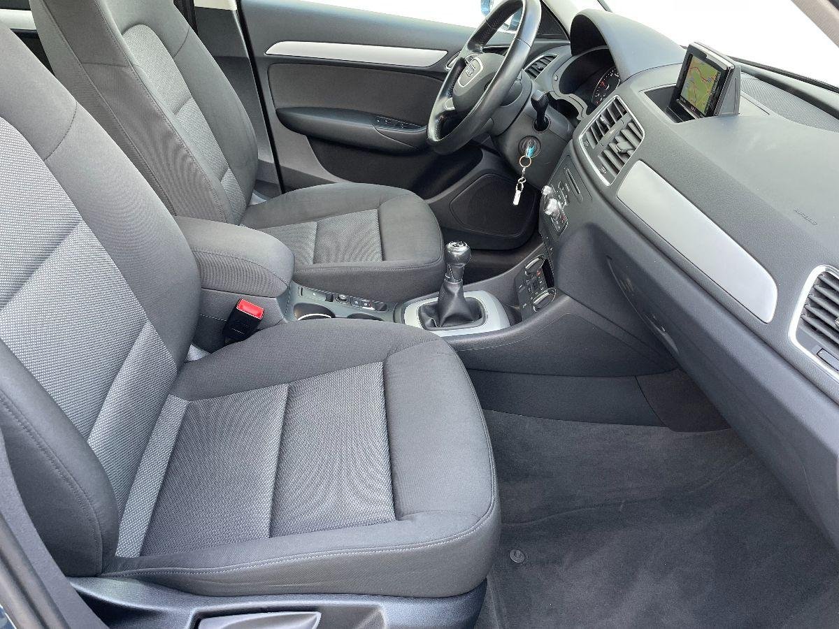 AUDI - Q3 - 2.0 TDI 120CV Business