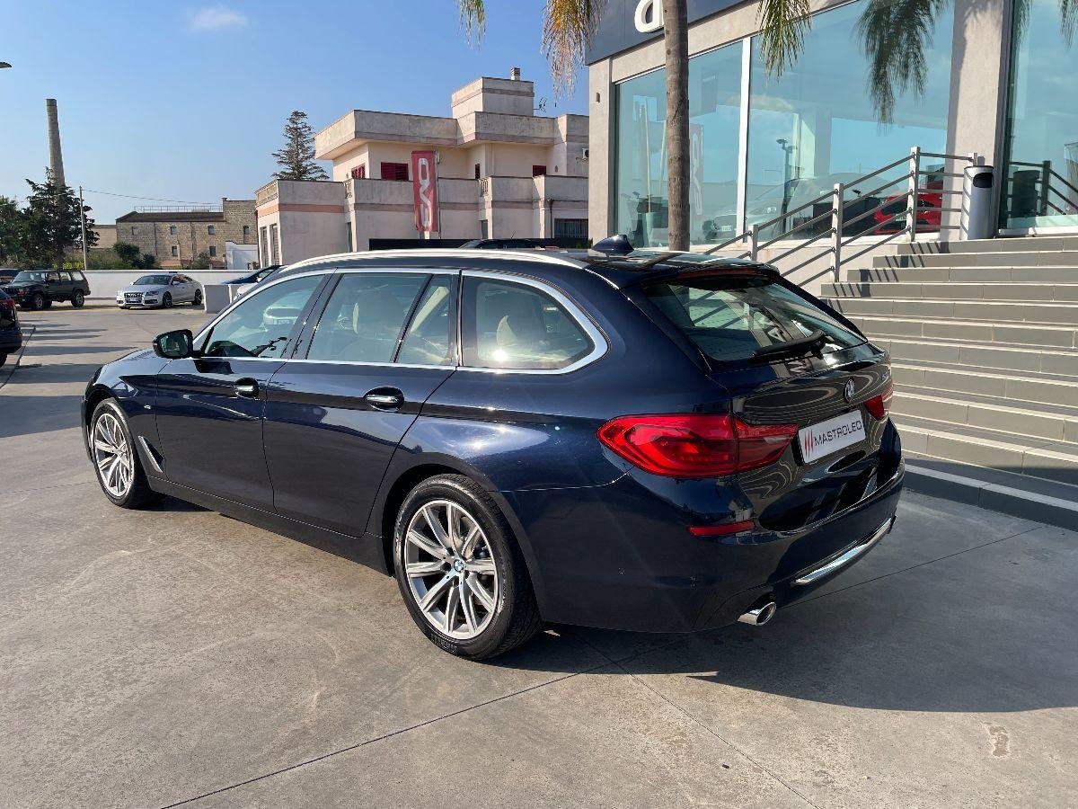 BMW - Serie 5 Touring - 520d xDrive Luxury