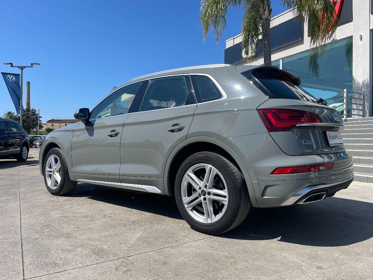 AUDI - Q5 35 TDI Mhev 12V S tronic S line