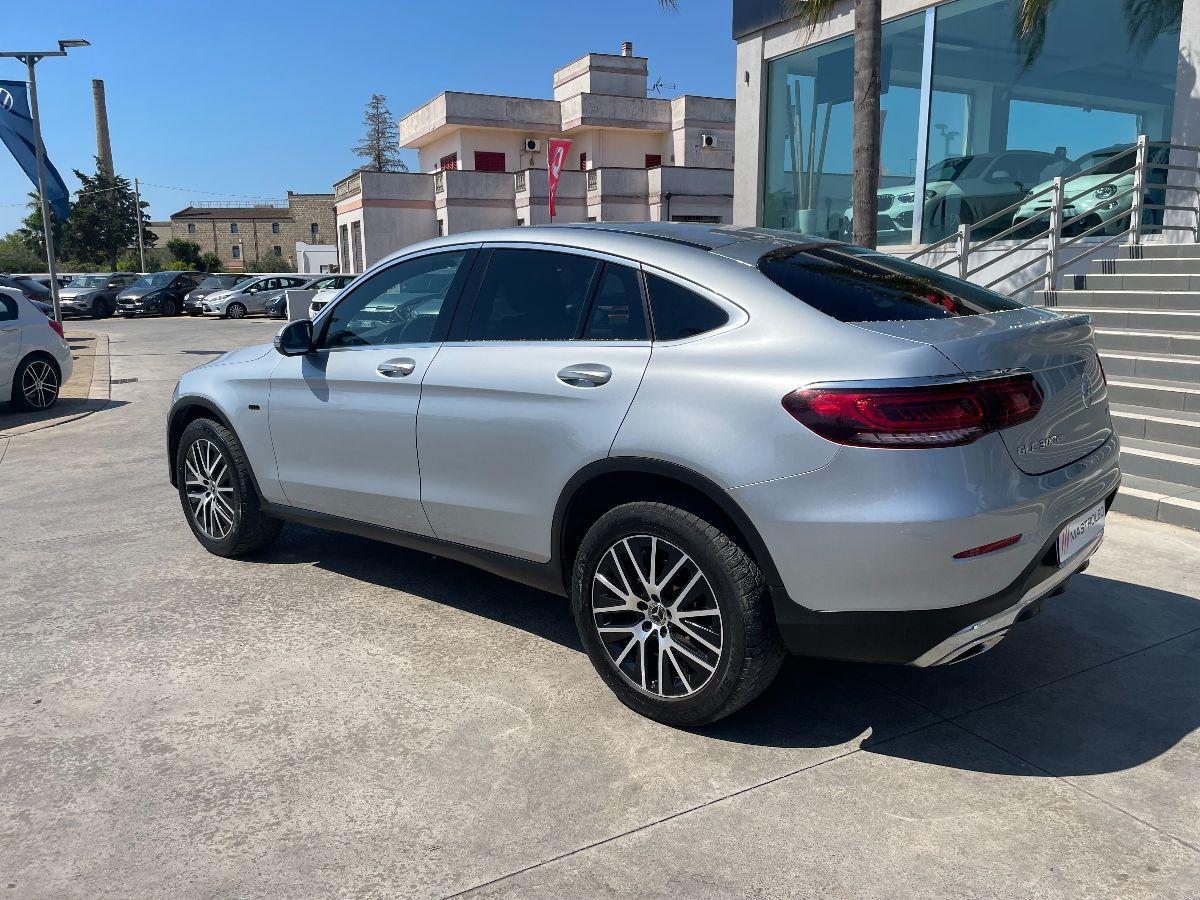 MERCEDES - GLC - 300 de 4Matic EQ-Power Business