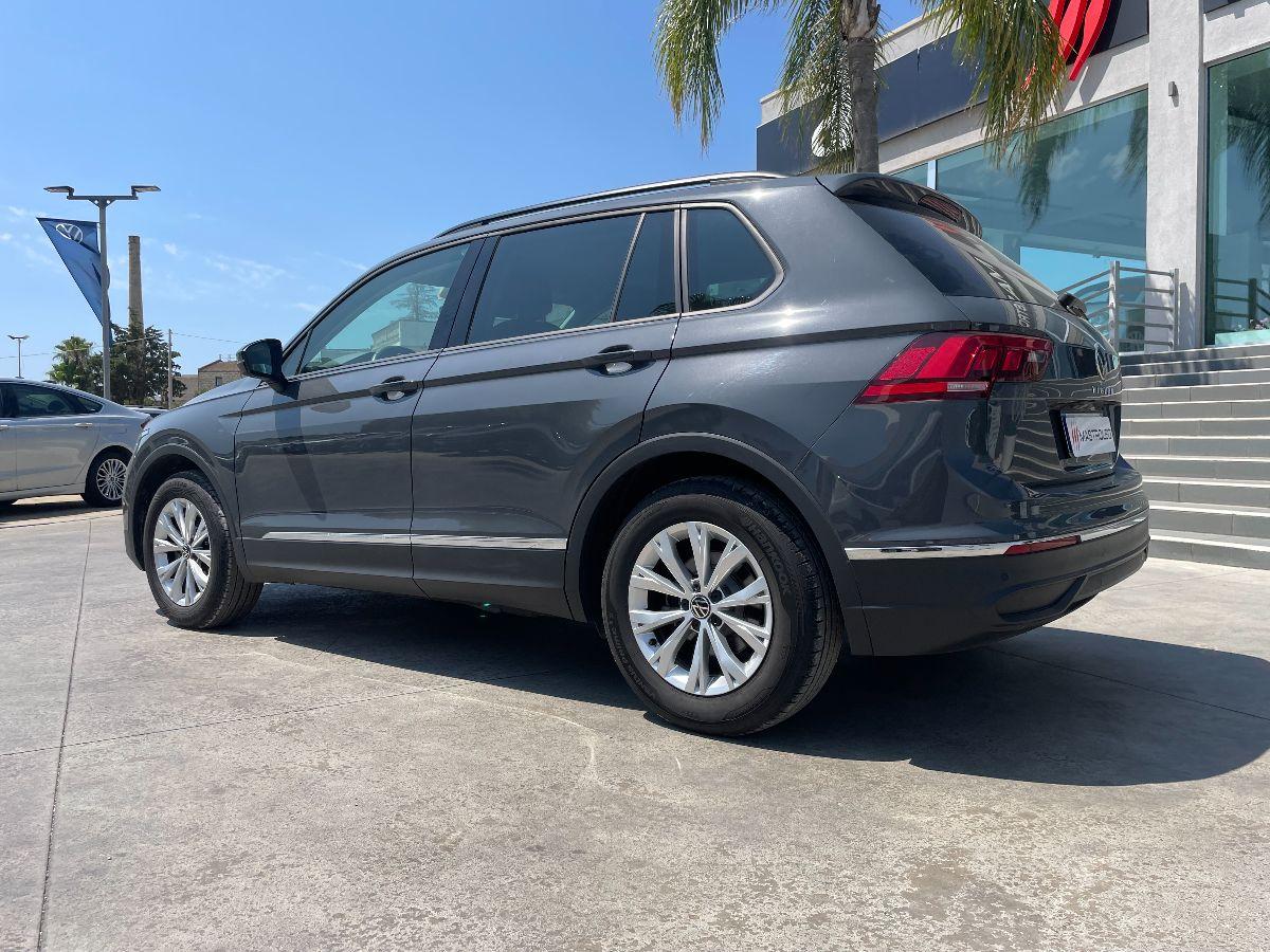 VOLKSWAGEN - Tiguan - 2.0 TDI 150CV SCR DSG Life