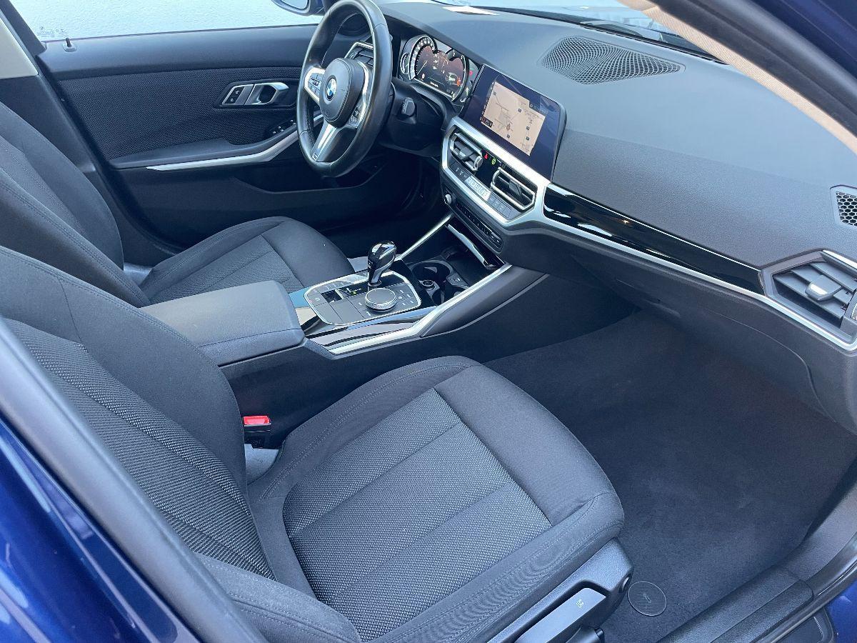BMW - Serie 3 Touring - 318d Touring Business Advantage aut.