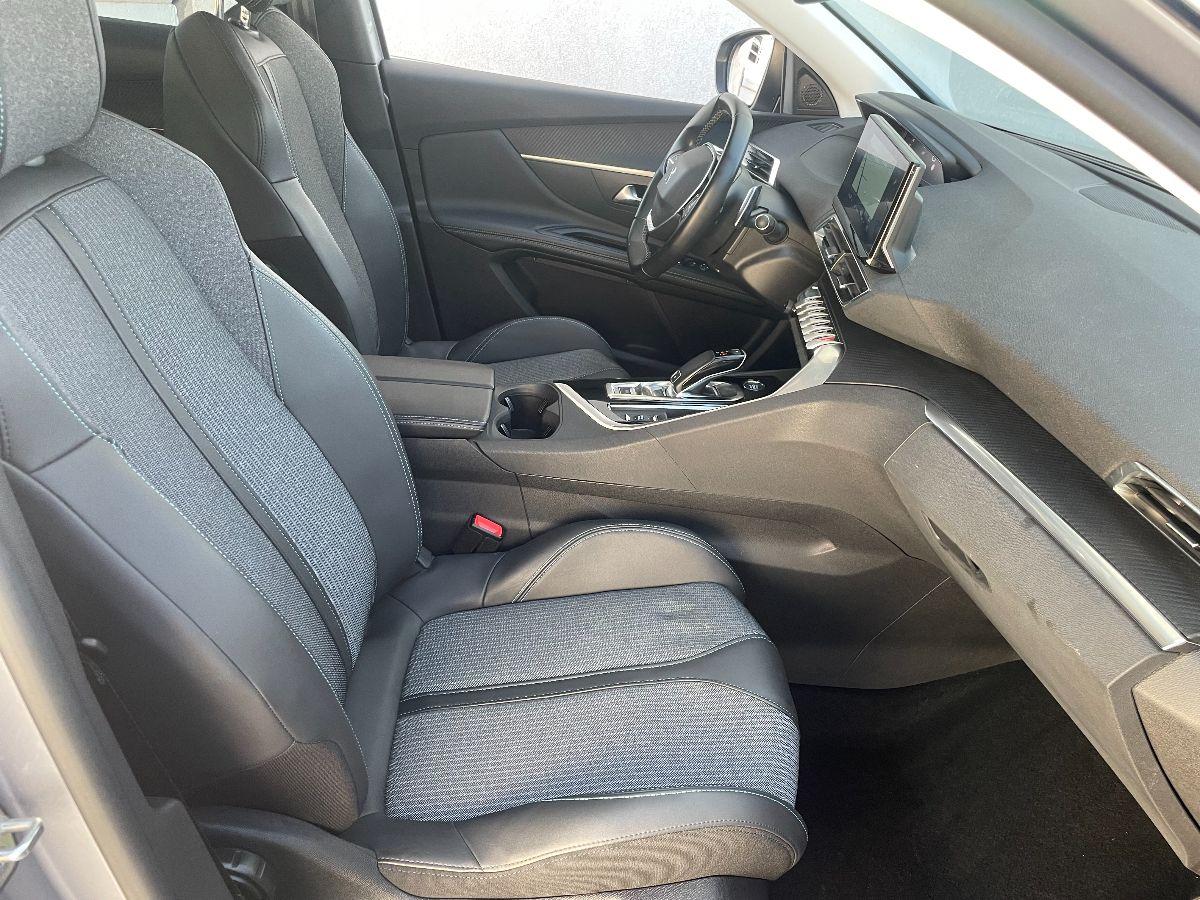 PEUGEOT - 3008 - BlueHDi 130 EAT8 S&S Allure