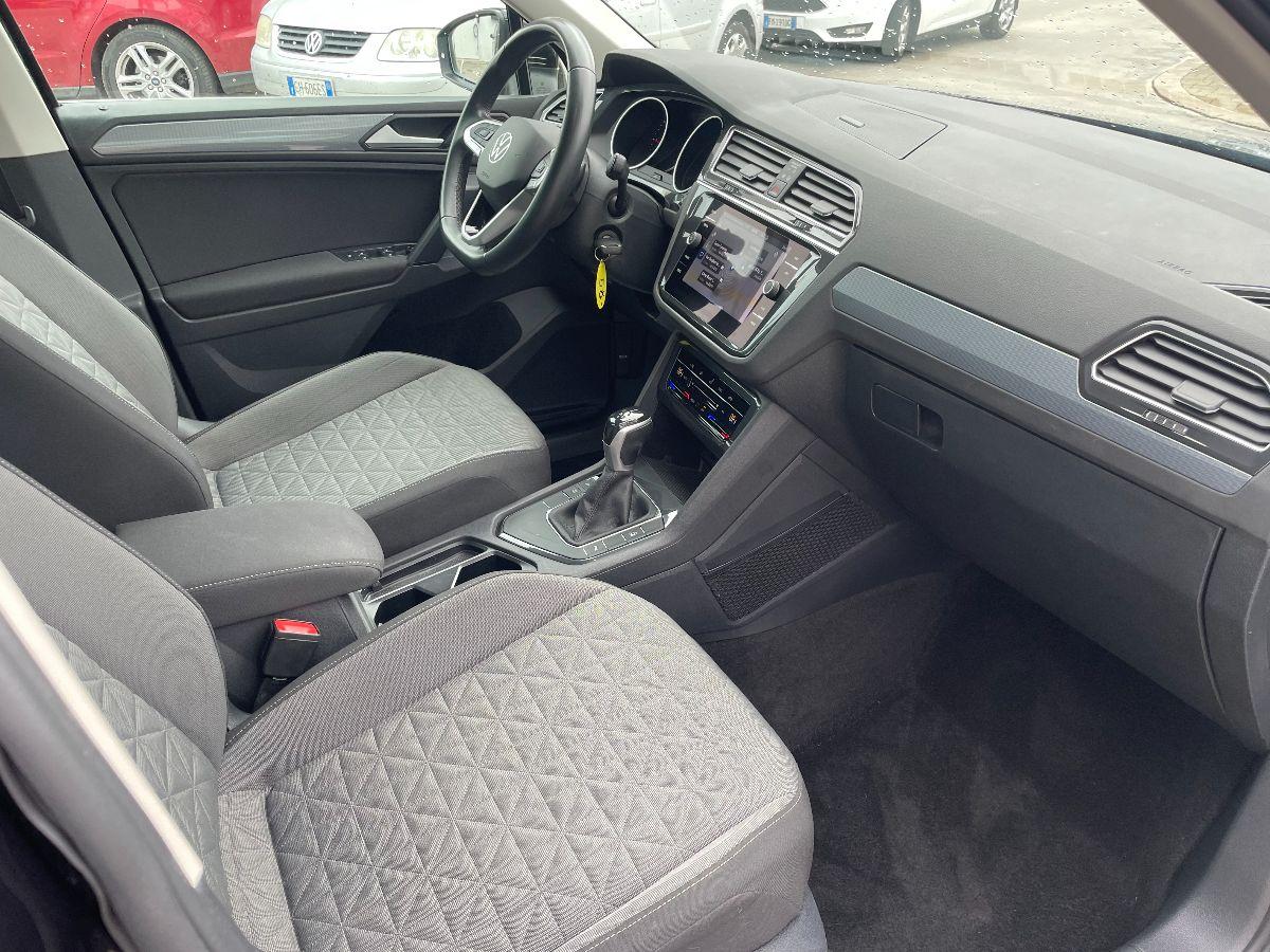 VOLKSWAGEN - Tiguan - 2.0 TDI 150CV SCR DSG Life