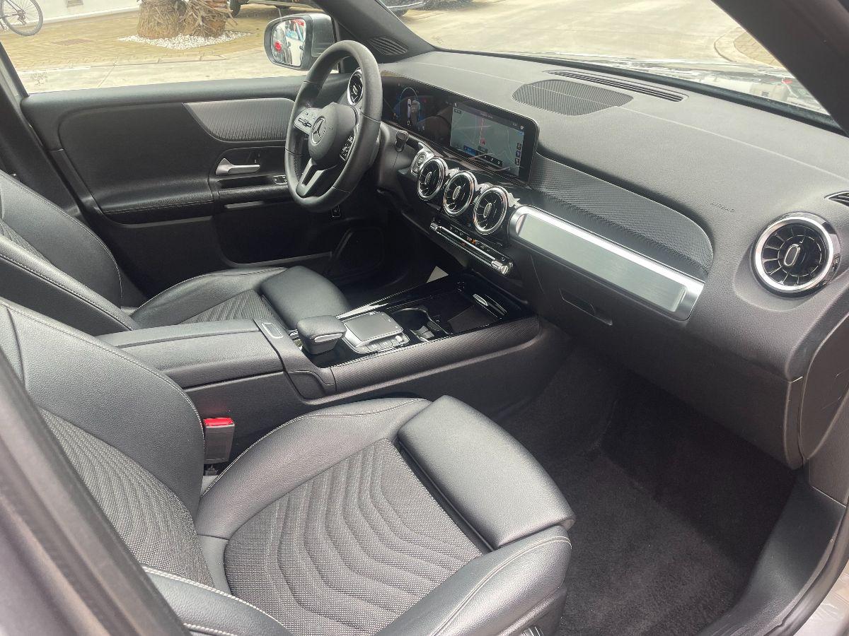MERCEDES - GLB 180 d Automatic Business 7Posti