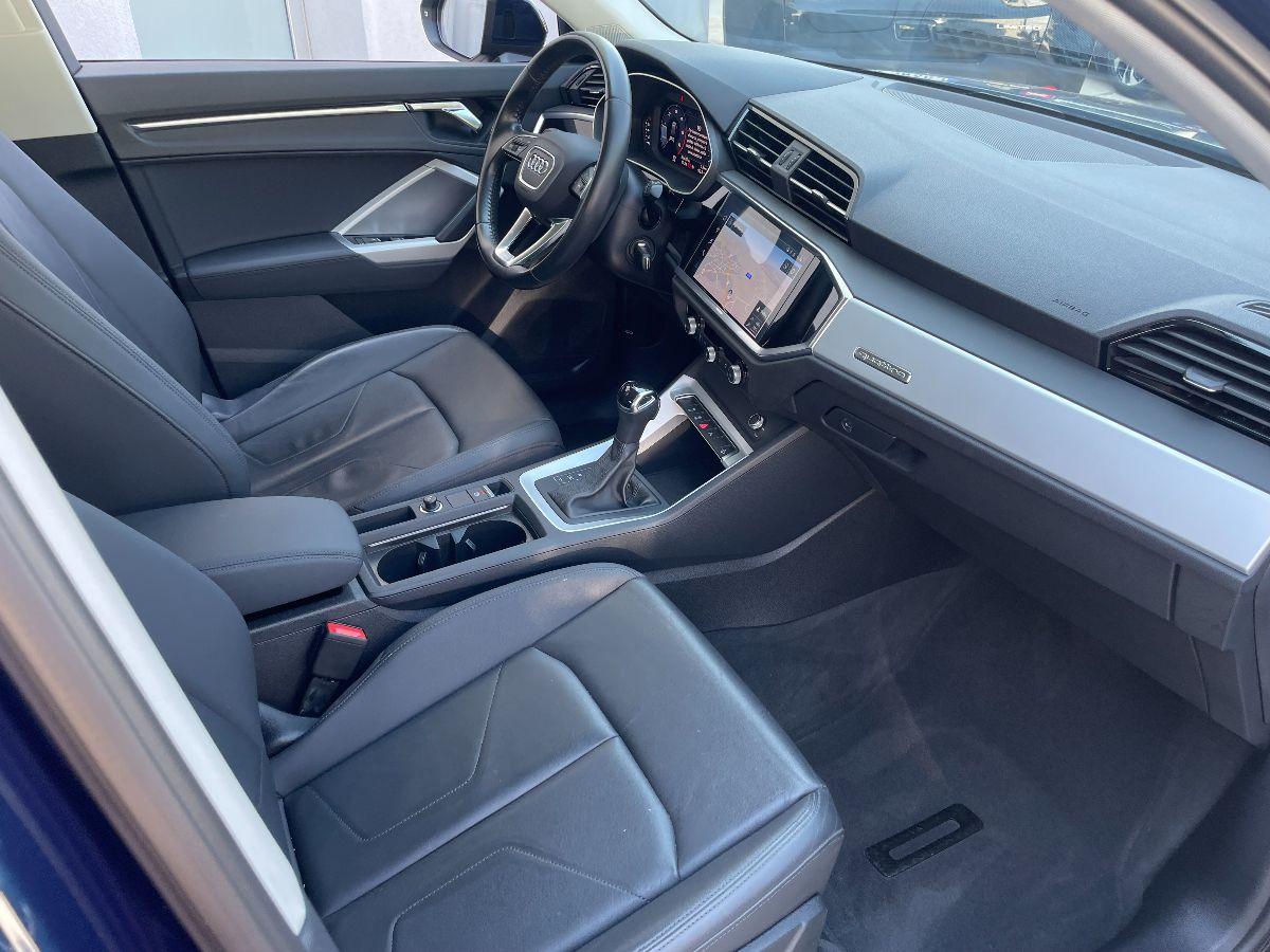 AUDI - Q3 - 40 TDI quattro S tronic Business