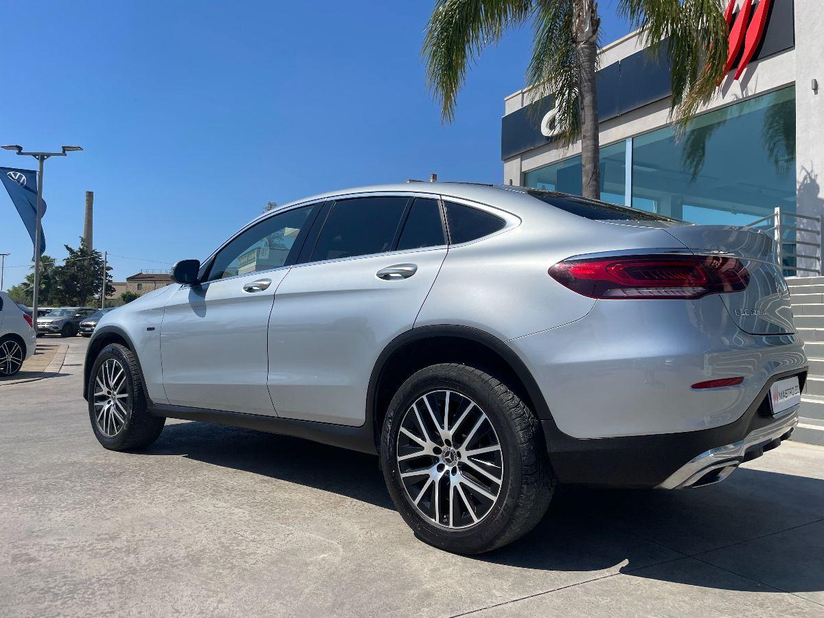 MERCEDES - GLC - 300 de 4Matic EQ-Power Business