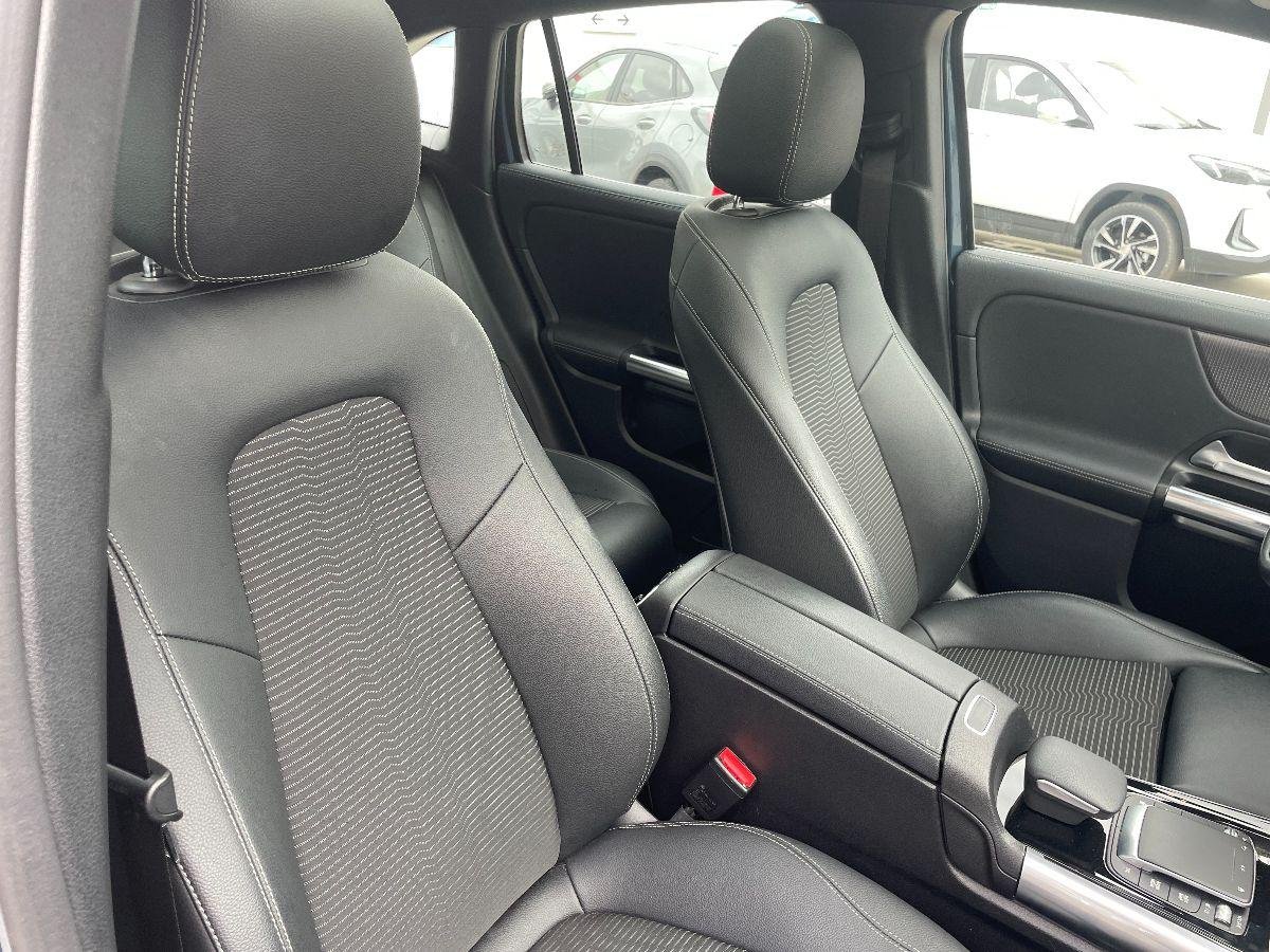 MERCEDES - Classe GLA - 200 d Automatic Sport Plus