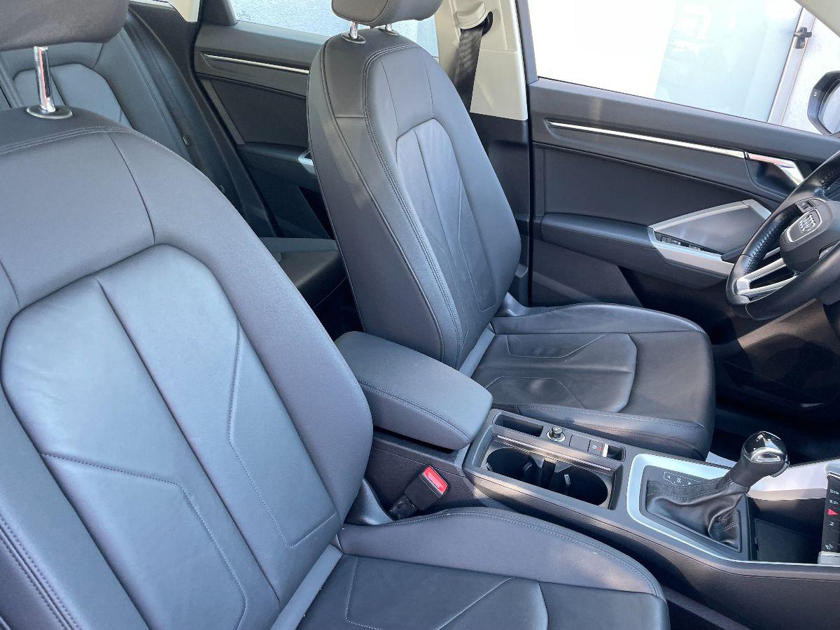 AUDI - Q3 - 40 TDI quattro S tronic Business