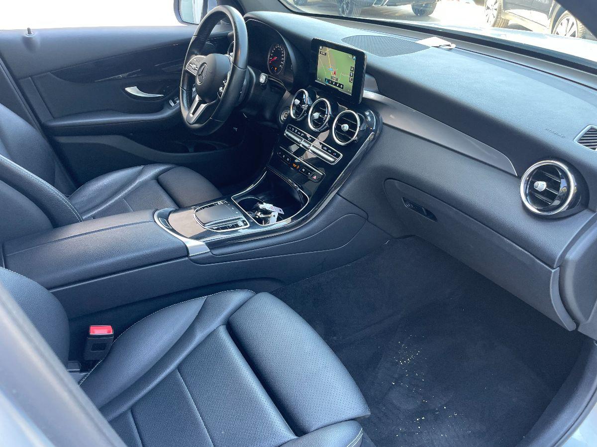MERCEDES - GLC - 300 de 4Matic EQ-Power Business
