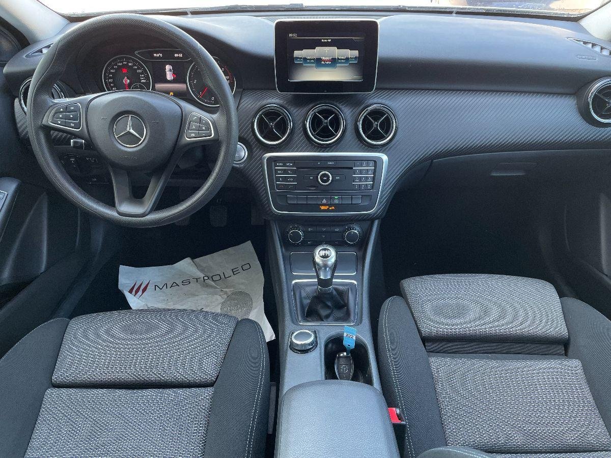 MERCEDES - Classe GLA - GLA 180 d Executive(SEDE DI MAGLIE)