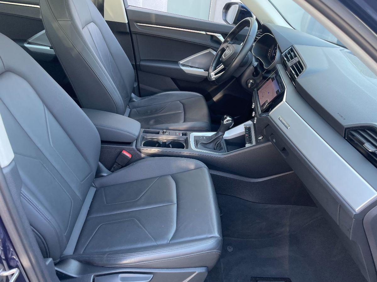 AUDI - Q3 - 40 TDI quattro S tronic Business