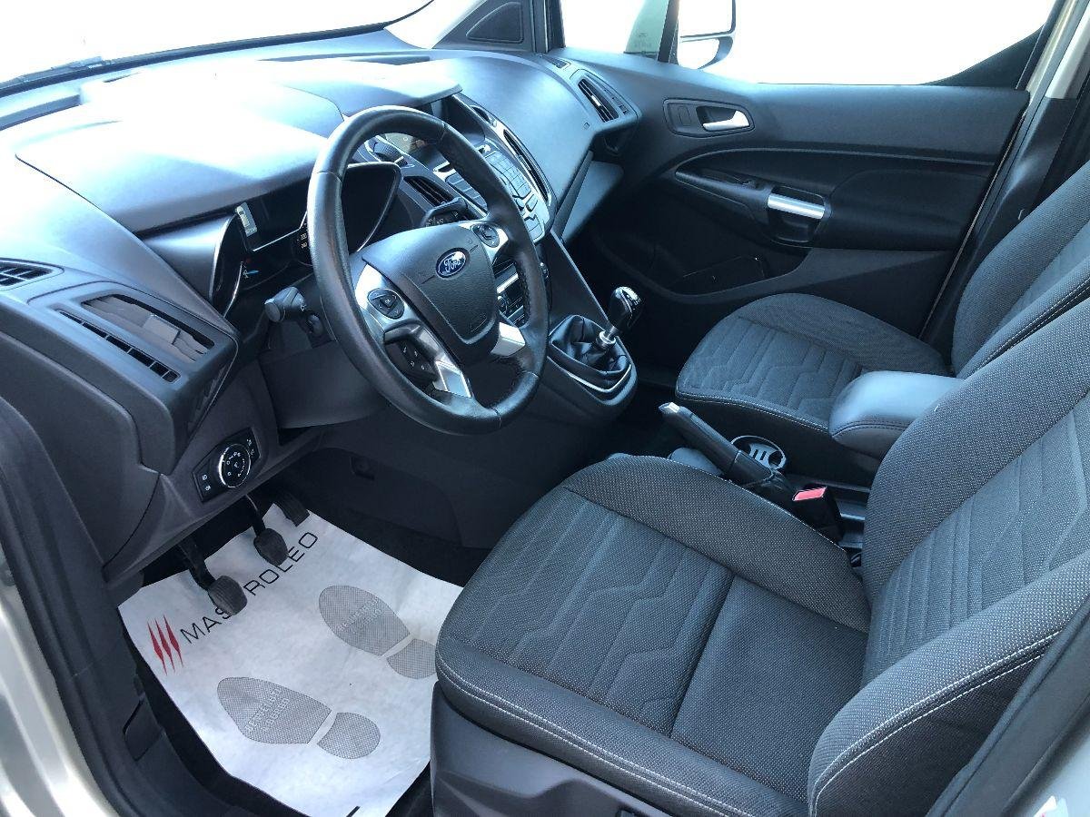 FORD TOURNEO CONNECT II 230 120 CV TITANIUM