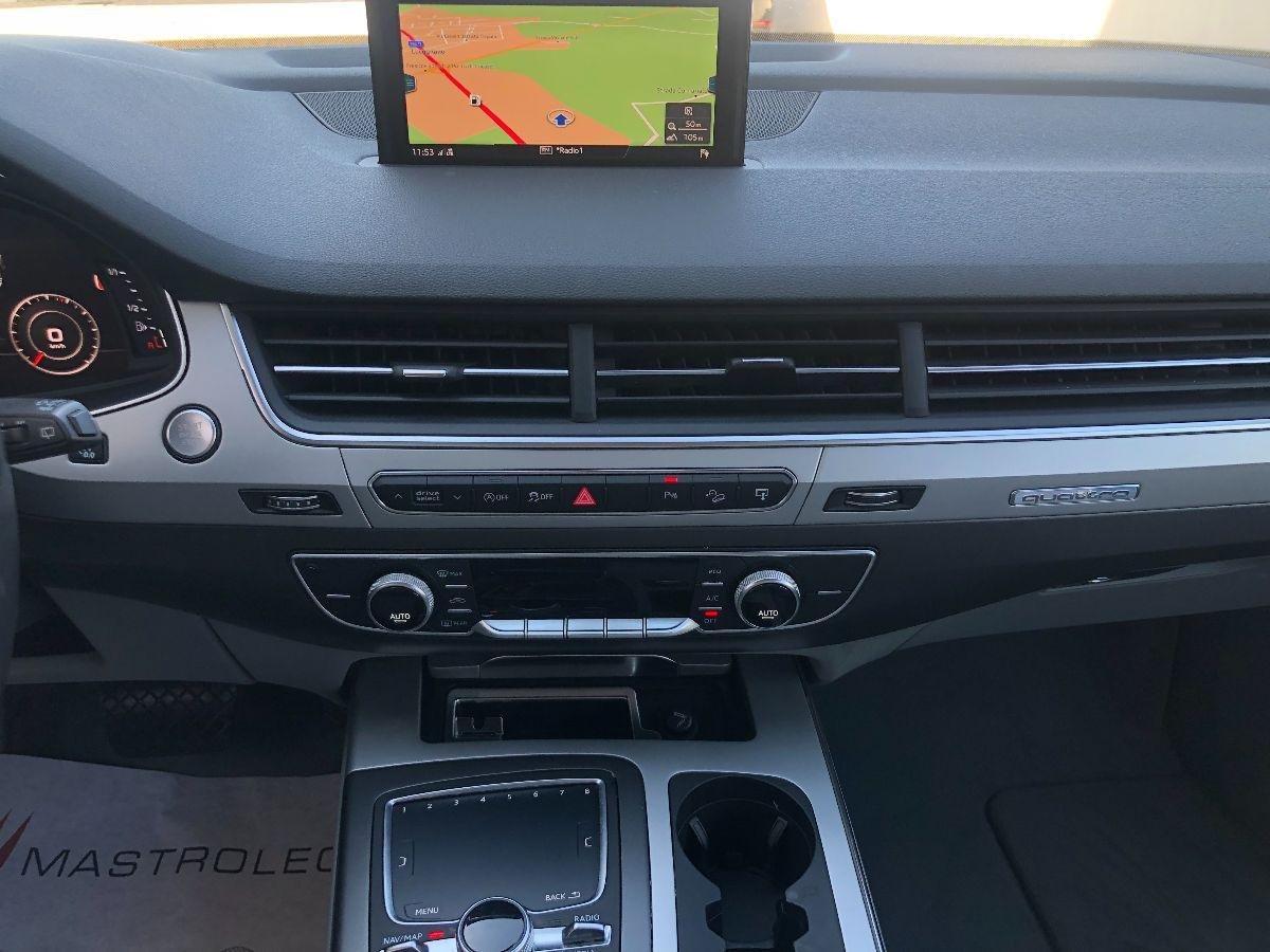 AUDI - Q7 - 3.0 TDI quattro tiptronic Business Plus 7 Posti