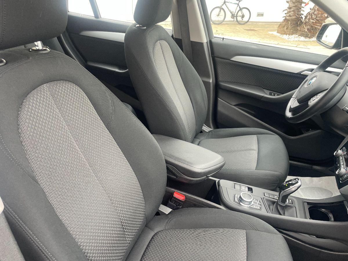 BMW - X1 sDrive18d Business Advantage Automatico
