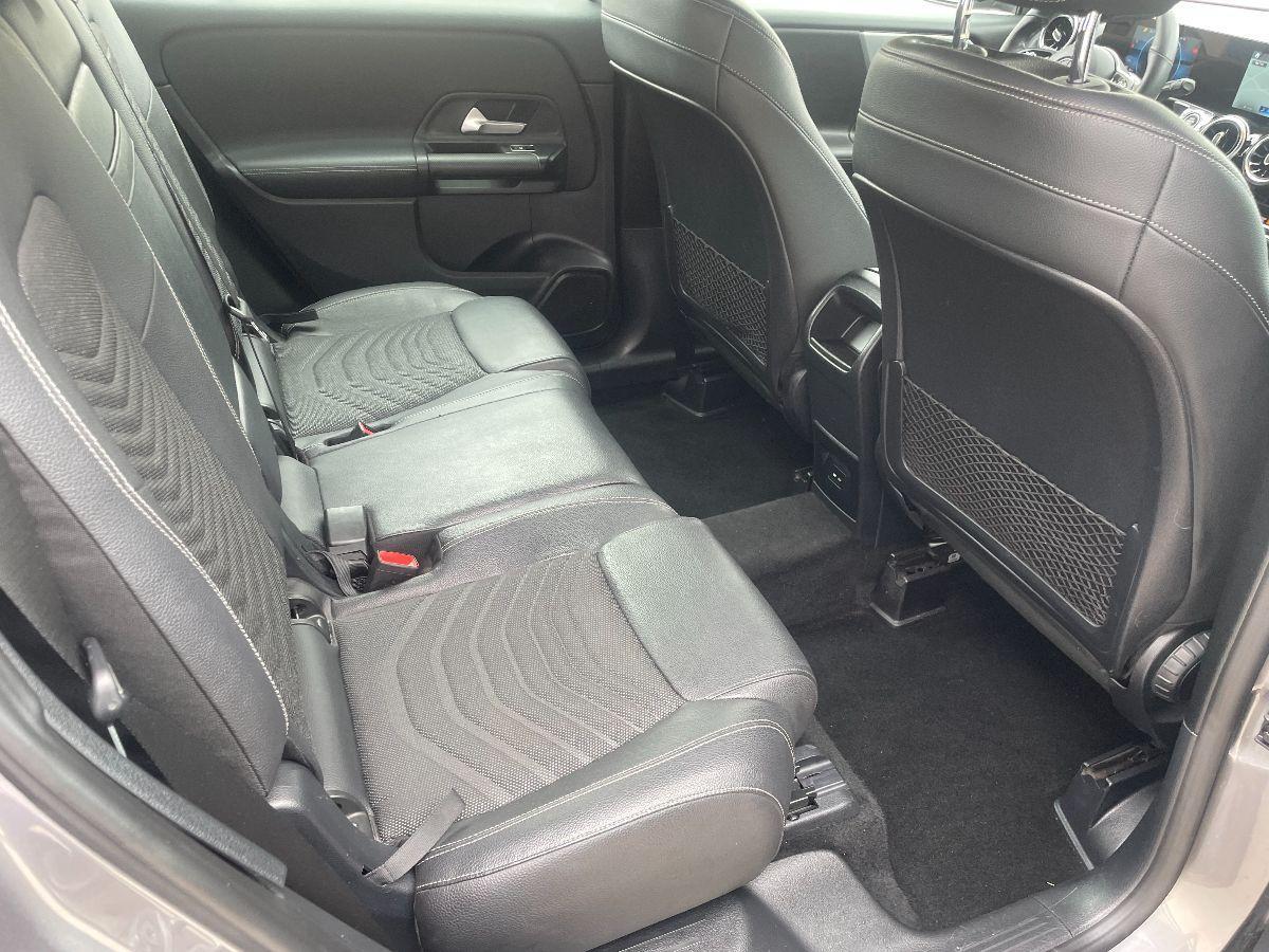 MERCEDES - GLB 180 d Automatic Business 7Posti